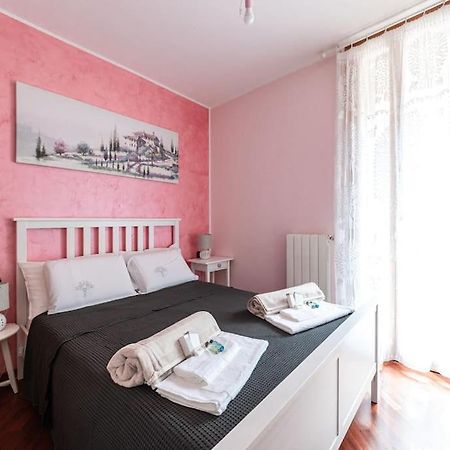 Appartamento Caterina A 5 Minuti Da Milano Fiere E San Siro Con Wifi-Netflix-Free Parking Exteriör bild